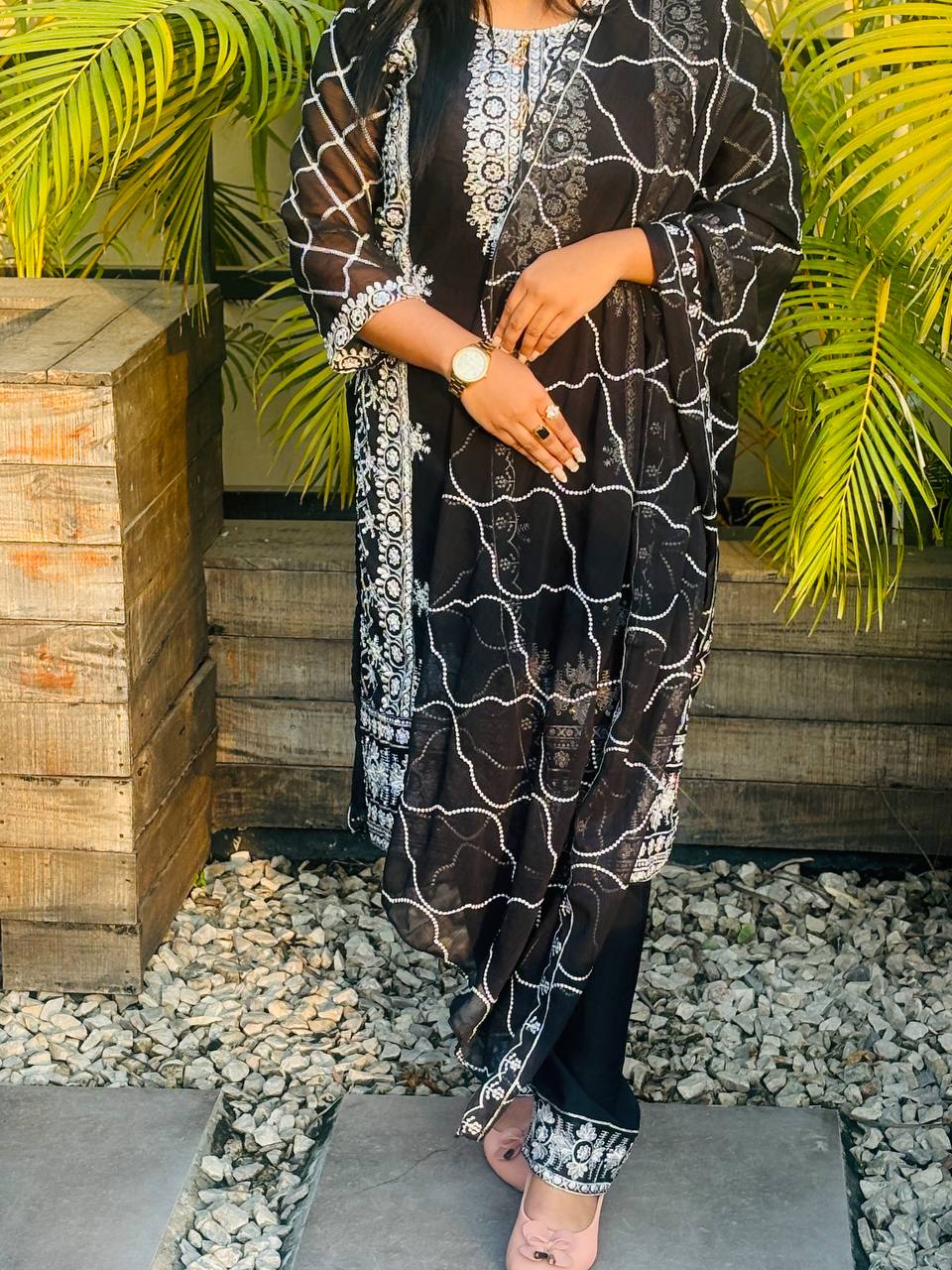 Georgette Embroidery Four Piece - Image 3